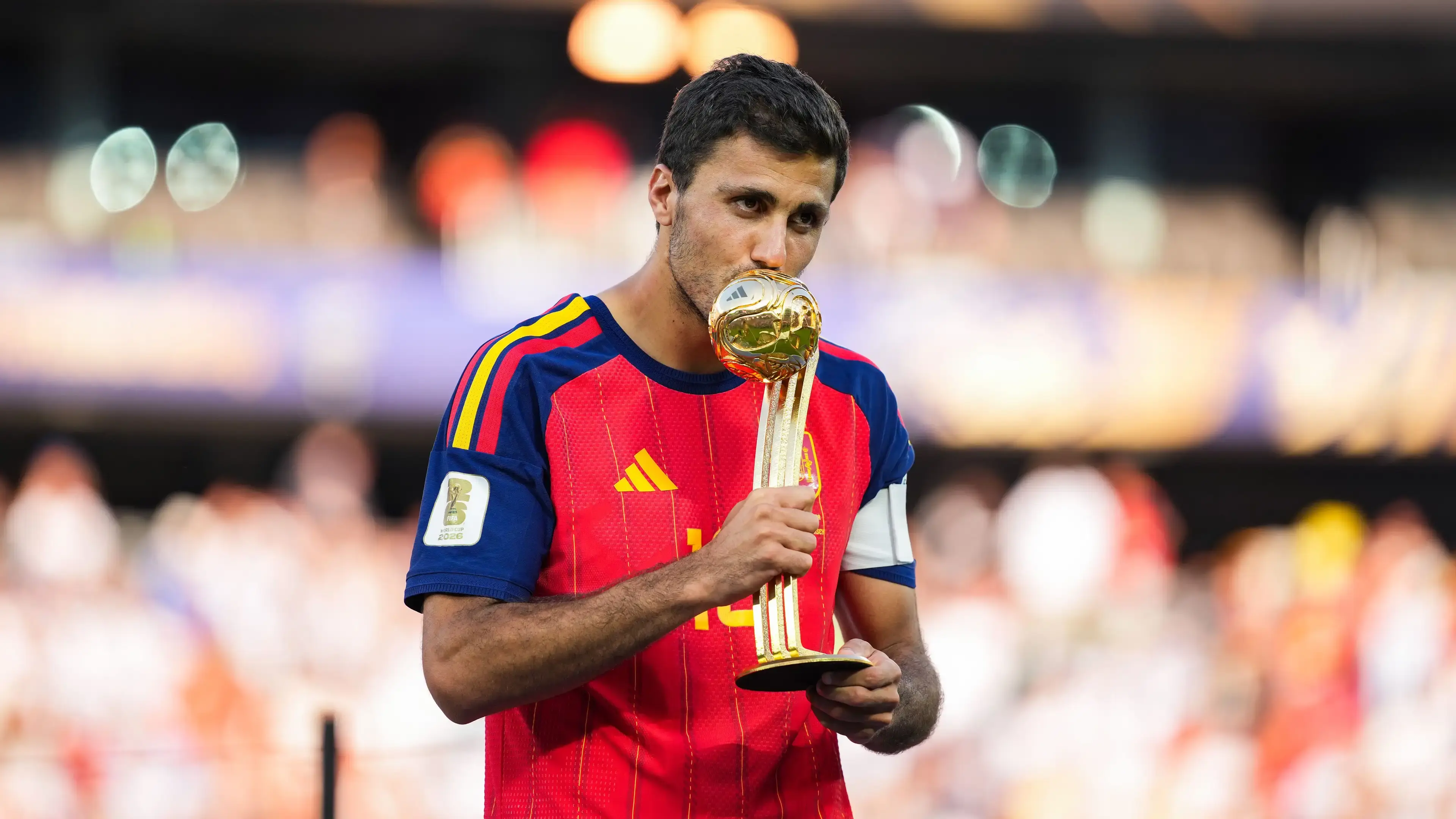 Após conquistar a Bola de Ouro do Mundial: o presidente do Real Madrid Florentino Pérez bloqueia pessoalmente a transferência de Rodri